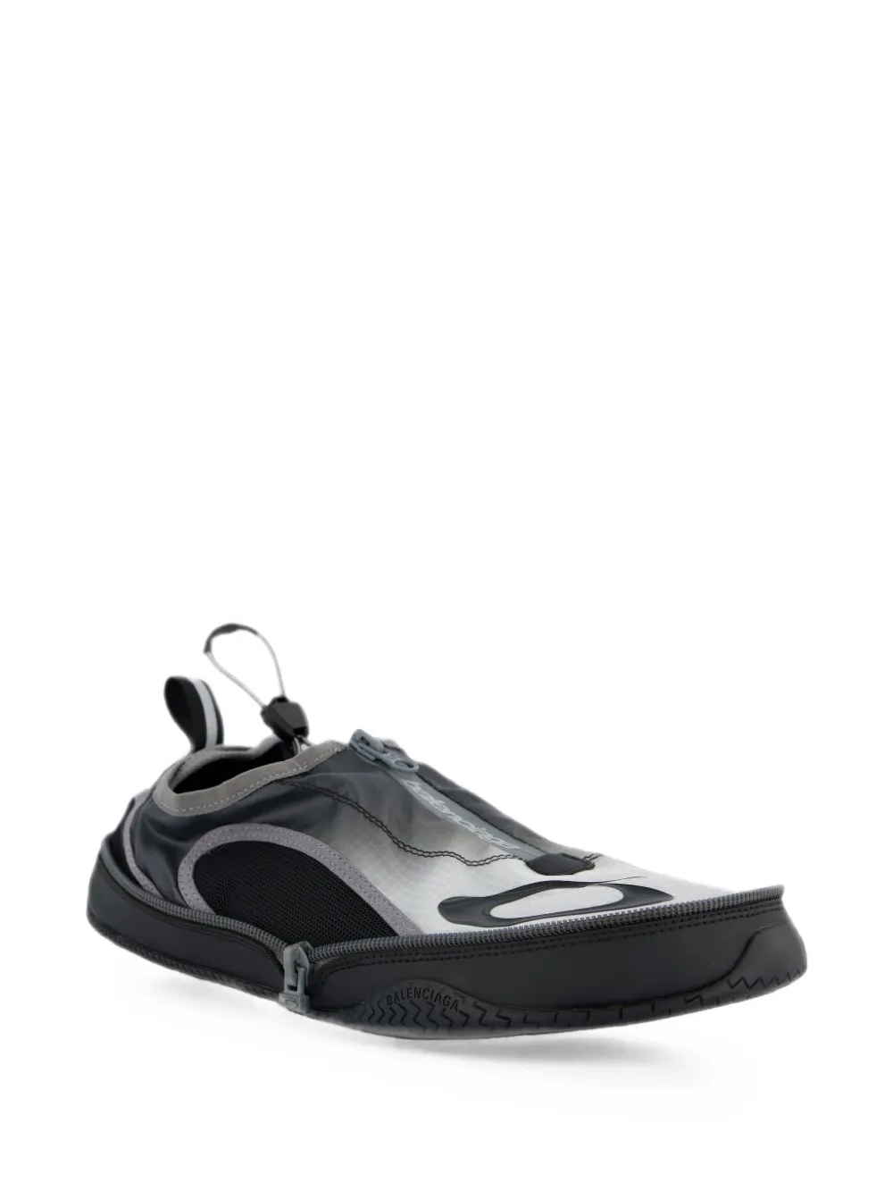 Black shoes, front view
