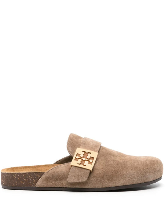 Brown mule, side view