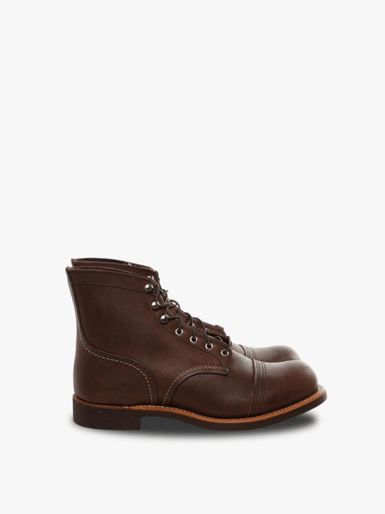 Brown boots, front view