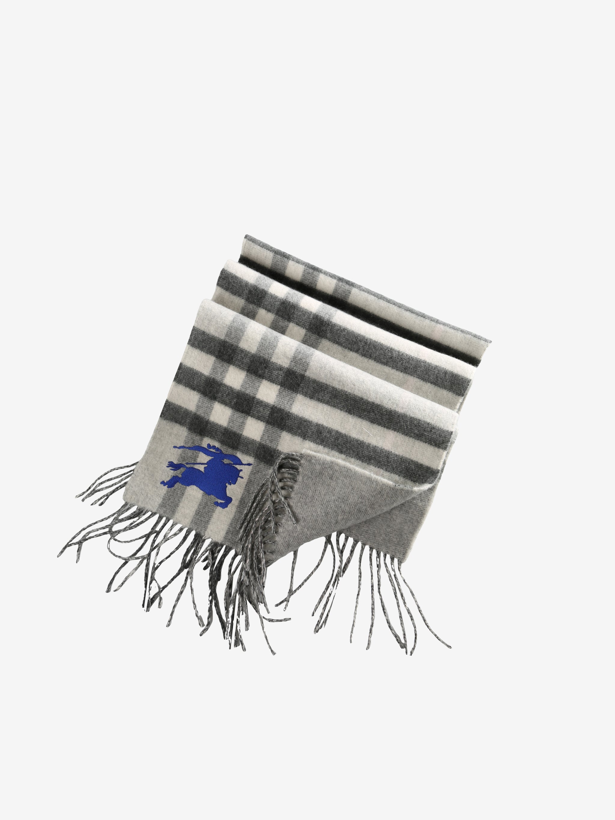 Grey scarf,front view