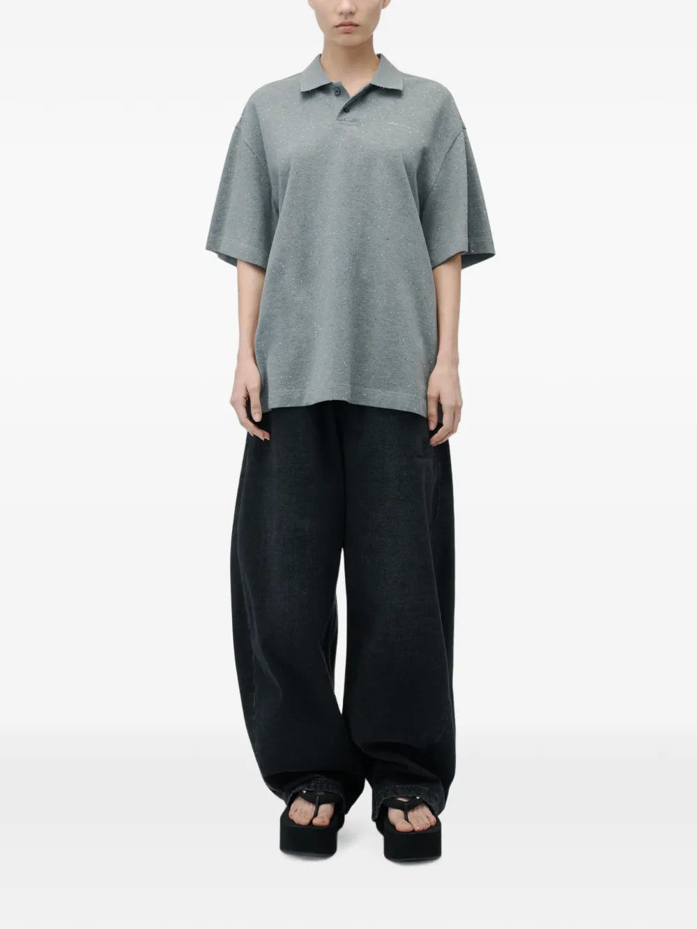Grey t-shirt, full body view