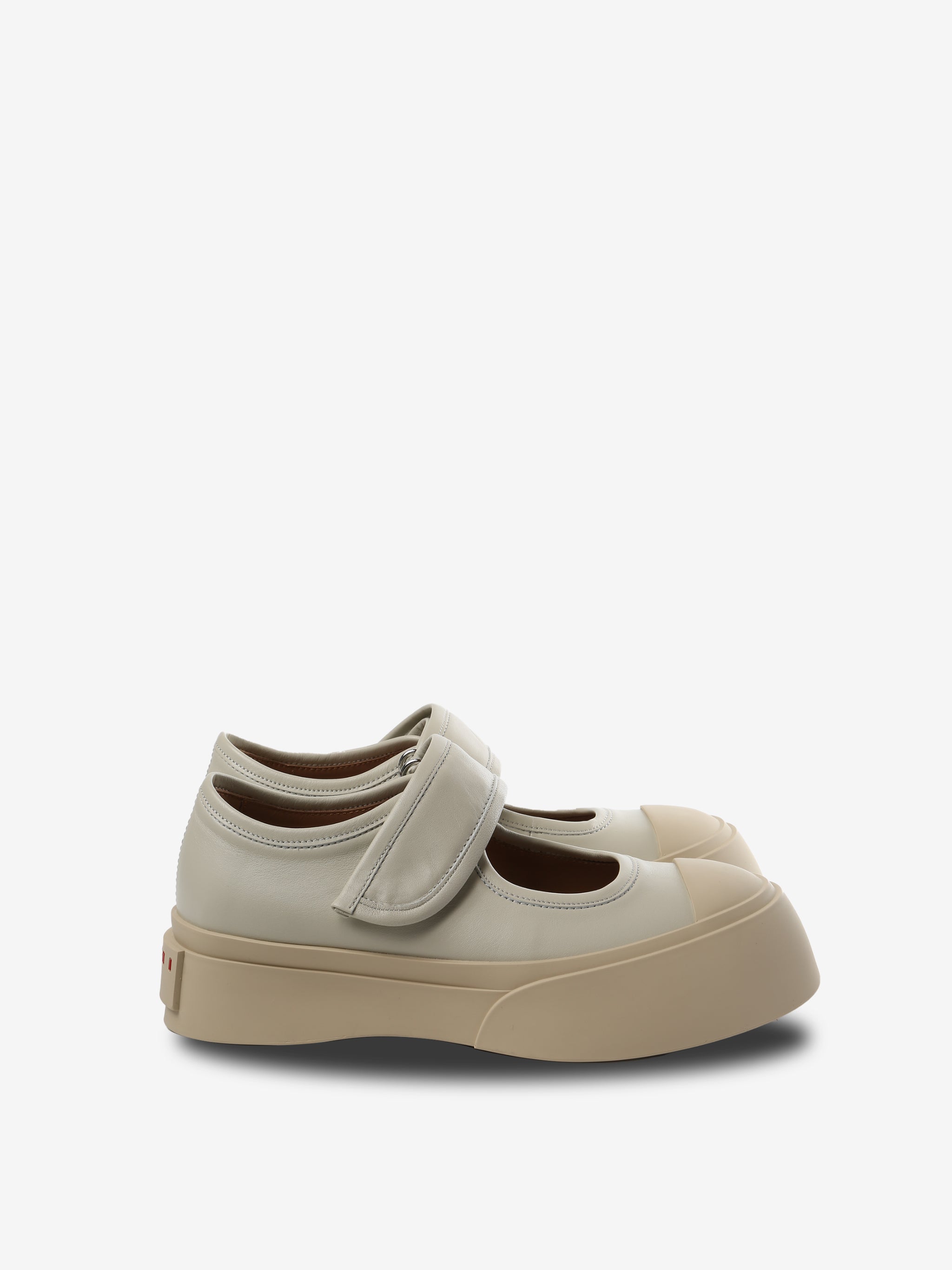 Tan shoes,front view