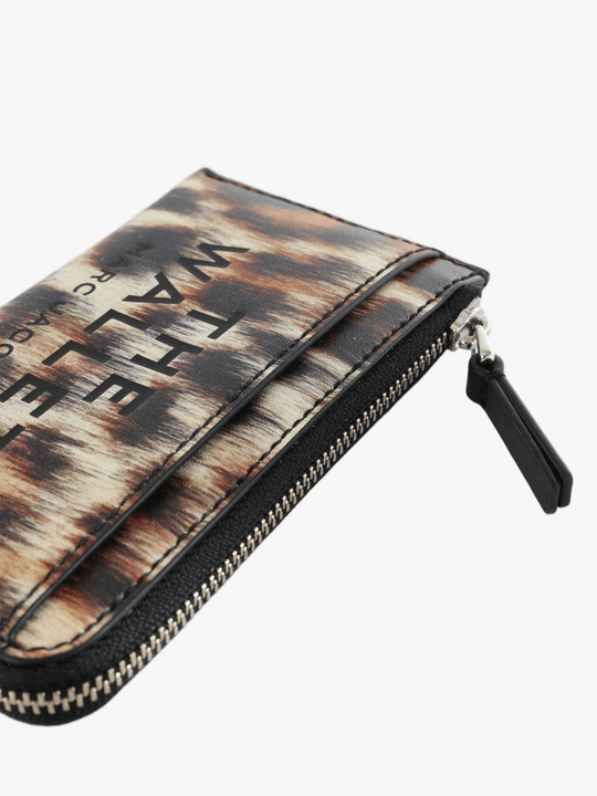 Brown accessories, front view