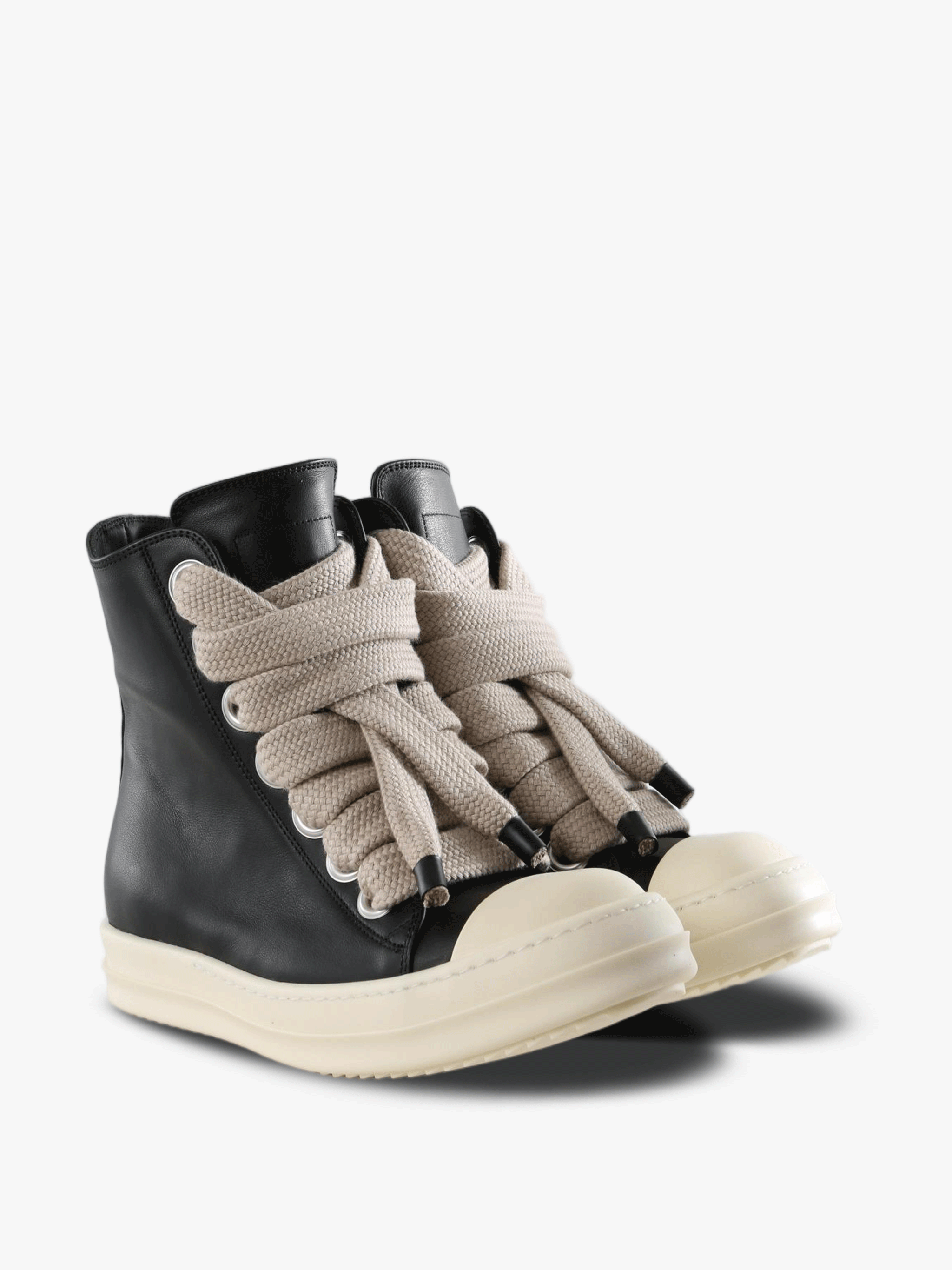 Black shoes, front view
