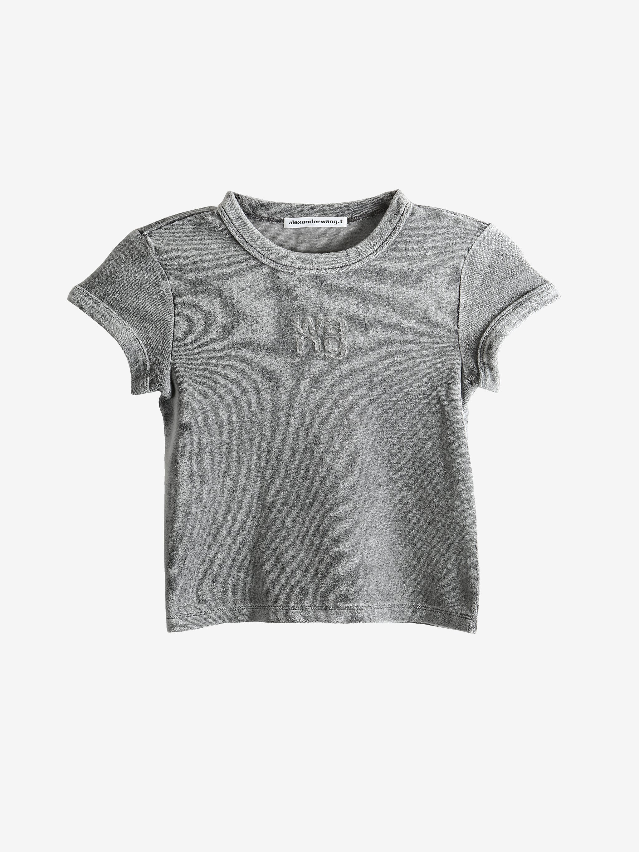 Grey t-shirt, front view