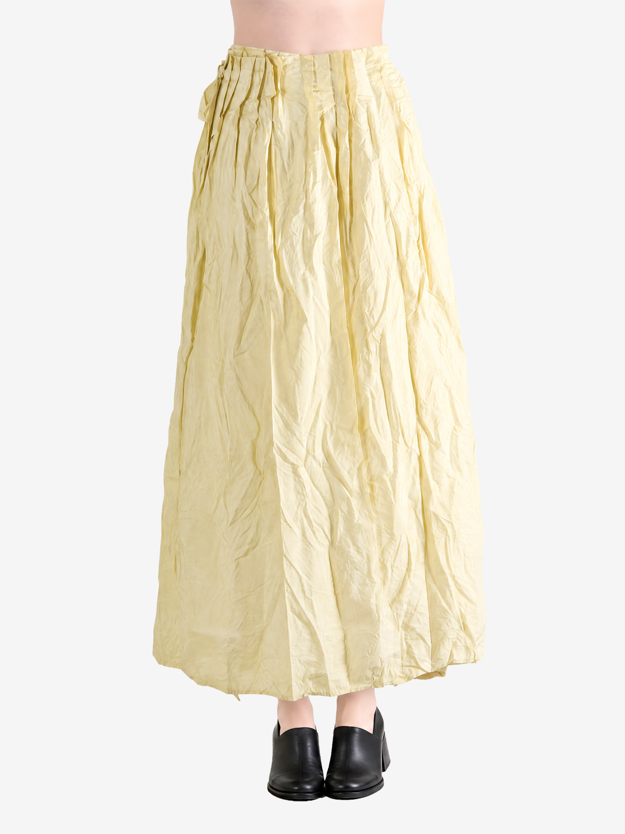 Yellow skirt, full body view