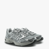 Grey shoes, front view