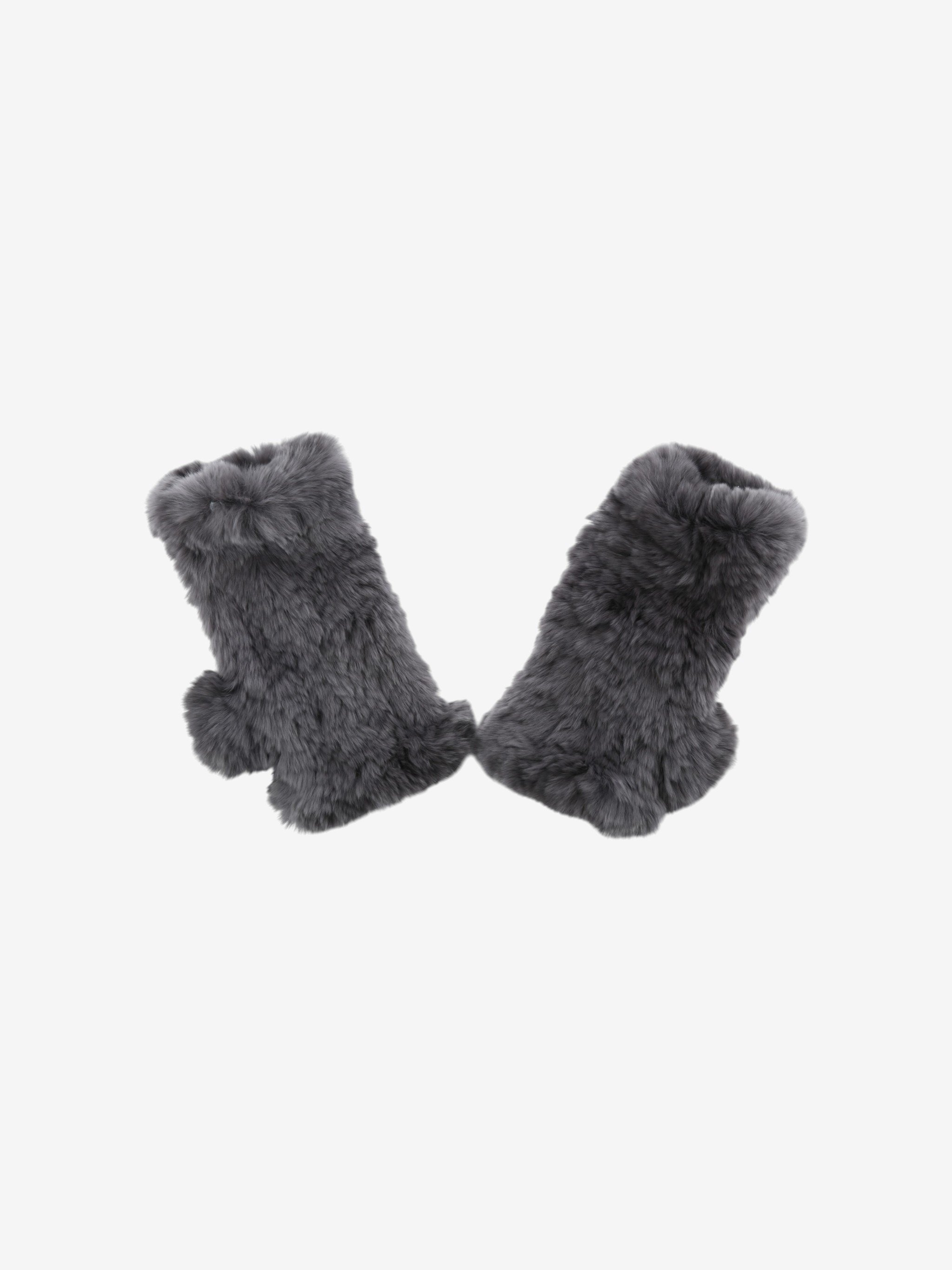 Grey accessories, front view