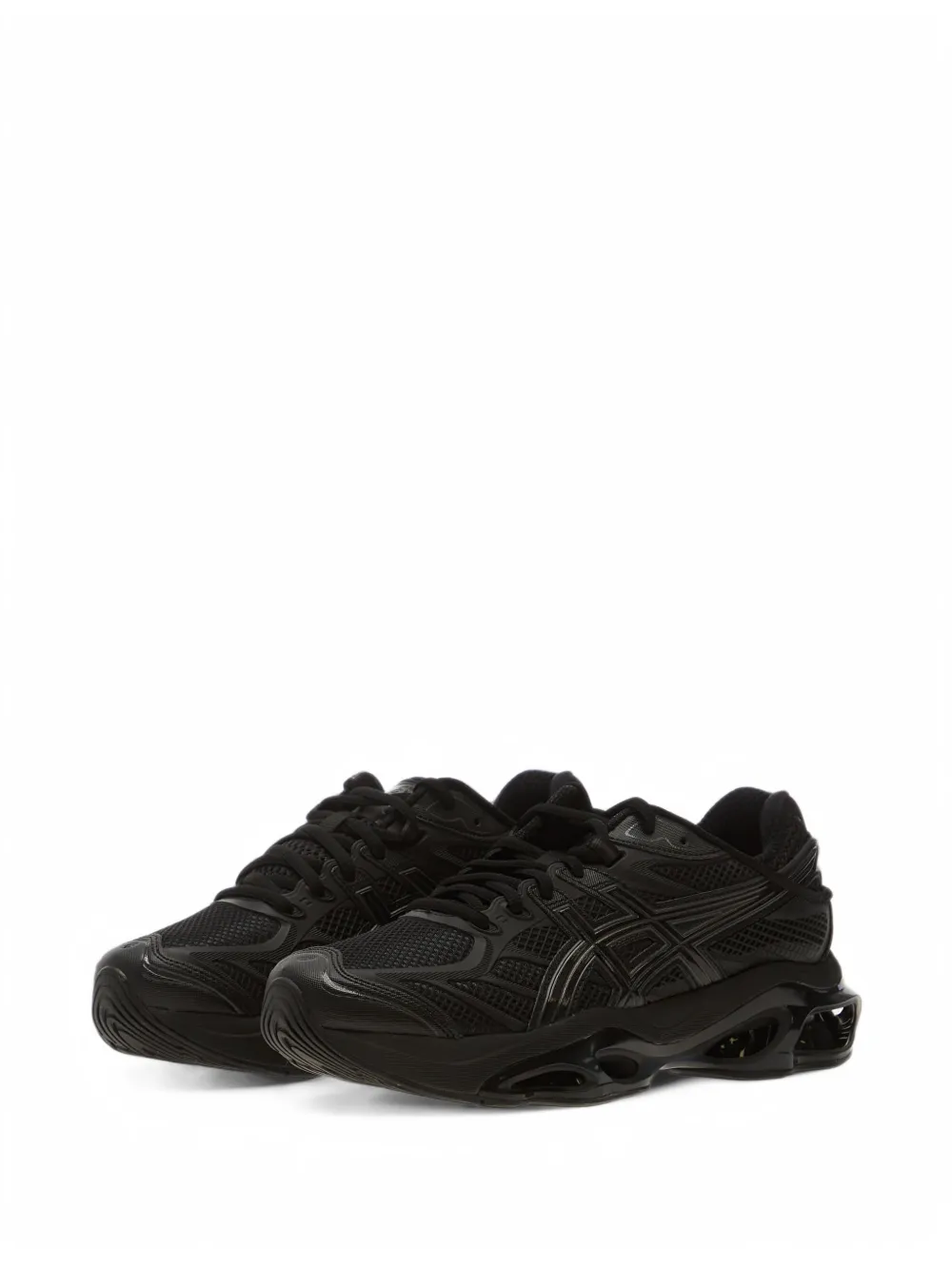 Black shoes, front view