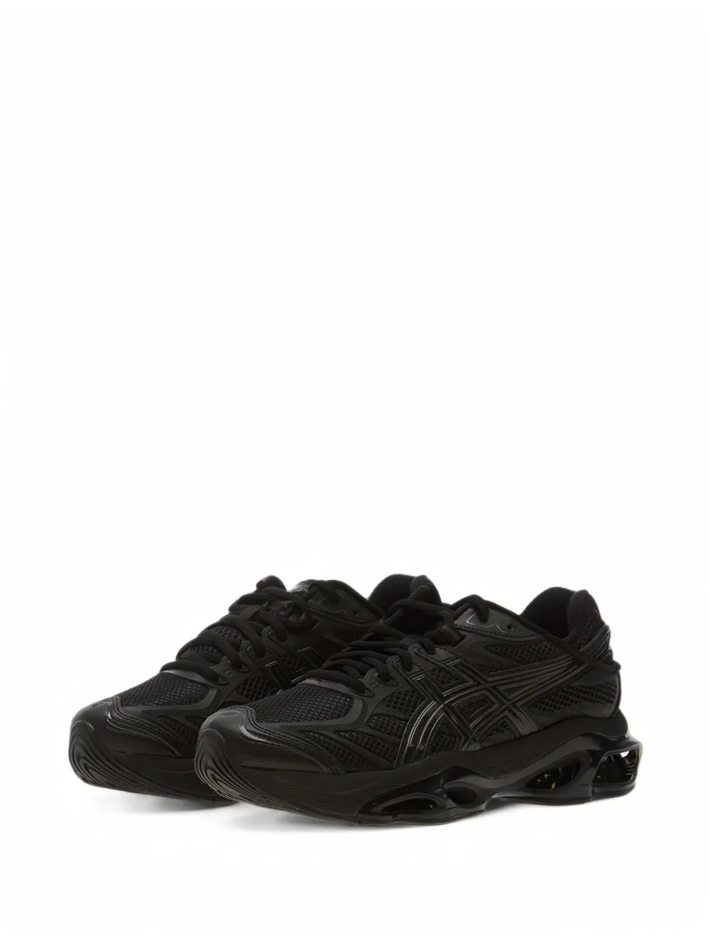 Black shoes, front view