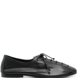 Black shoes, front view