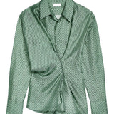 Green shirt, front view