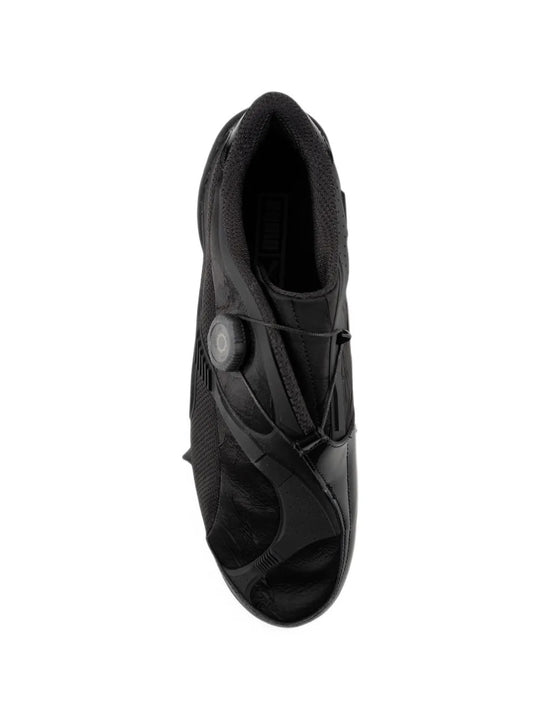 Black shoes, front view