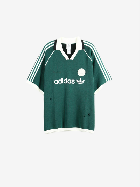 Green t-shirt, front view