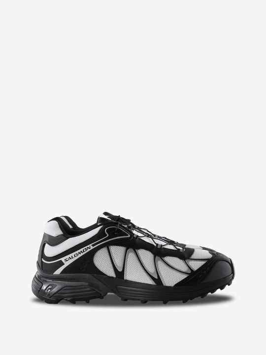 Black shoes, front view
