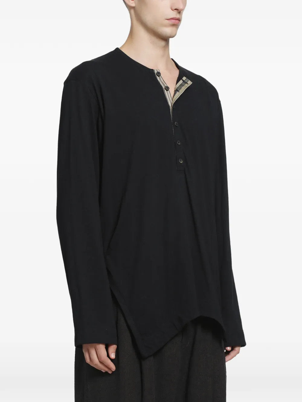 Black t-shirt, front view