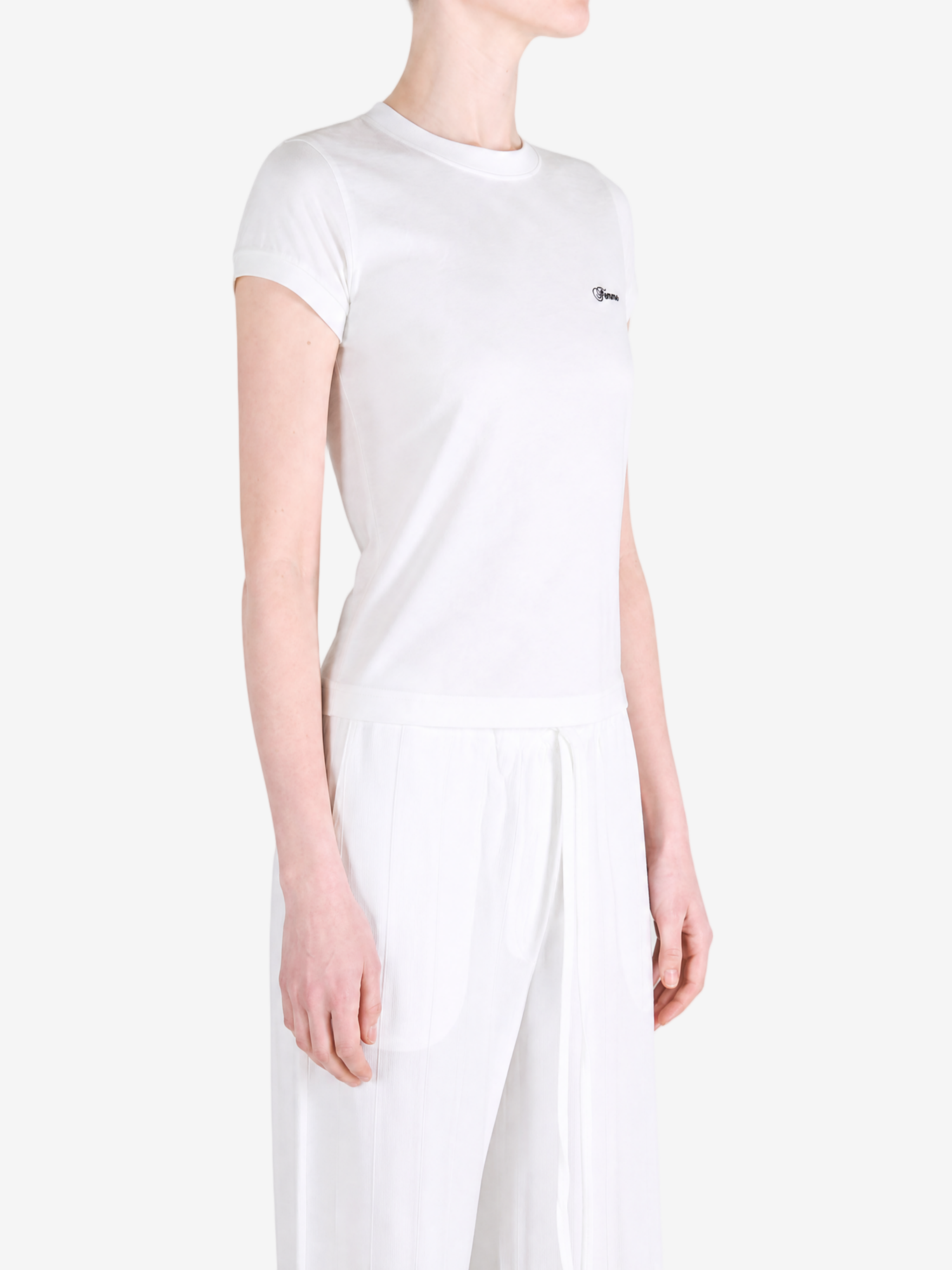 White t-shirt, full body view