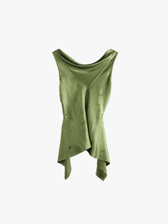 Green tops, front view