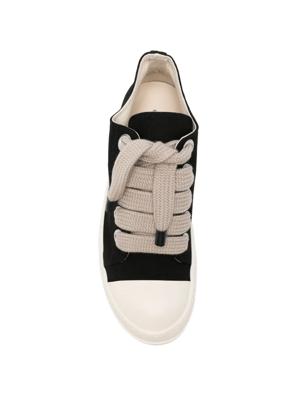 Black shoes, front view