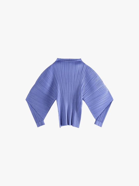 Blue shirt, front view