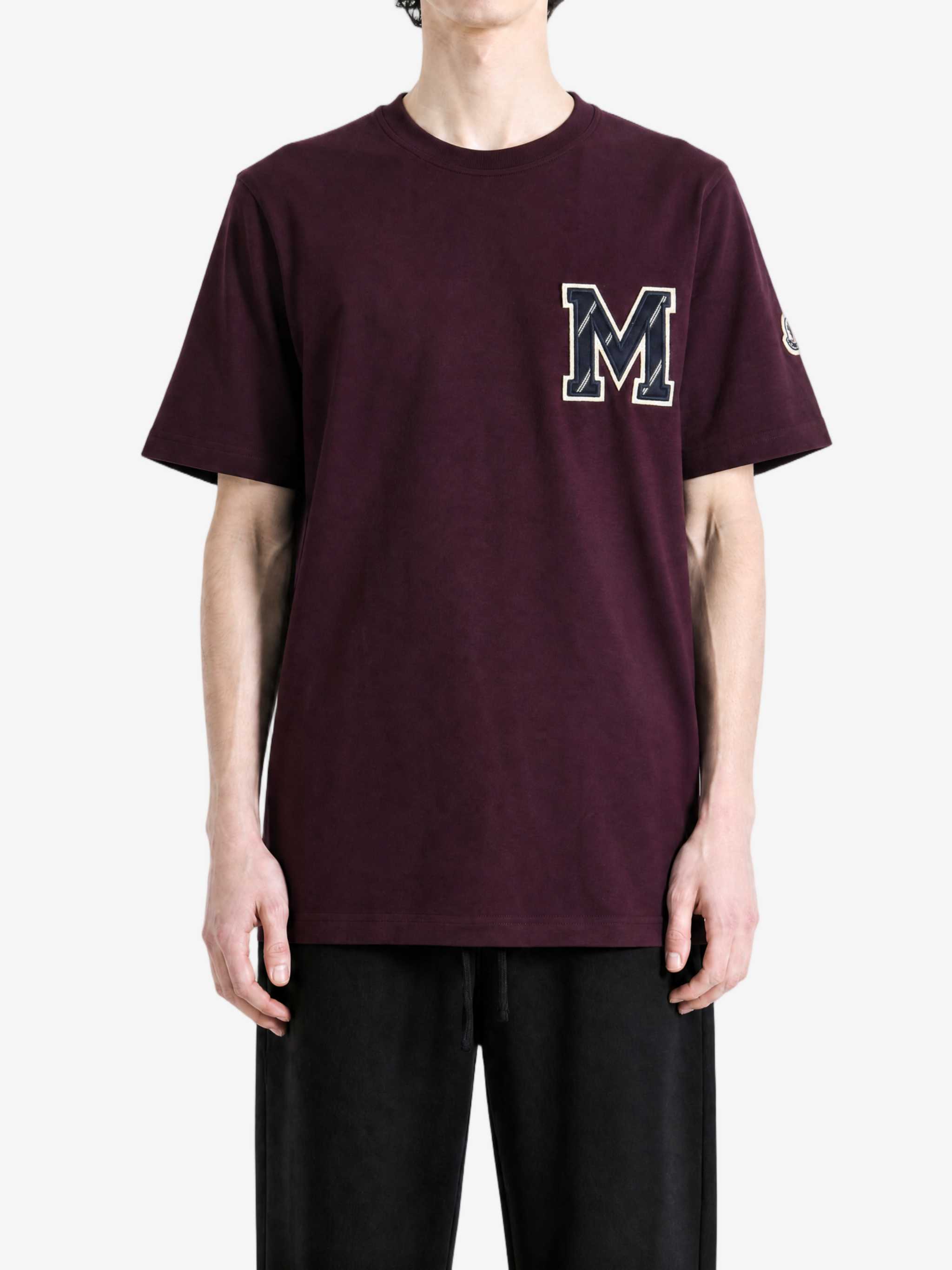Burgundy t-shirt, full body view