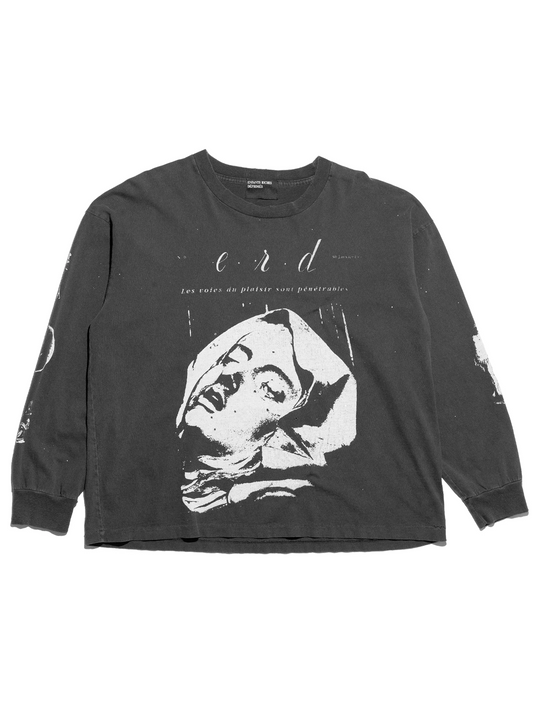 Black shirts,front view