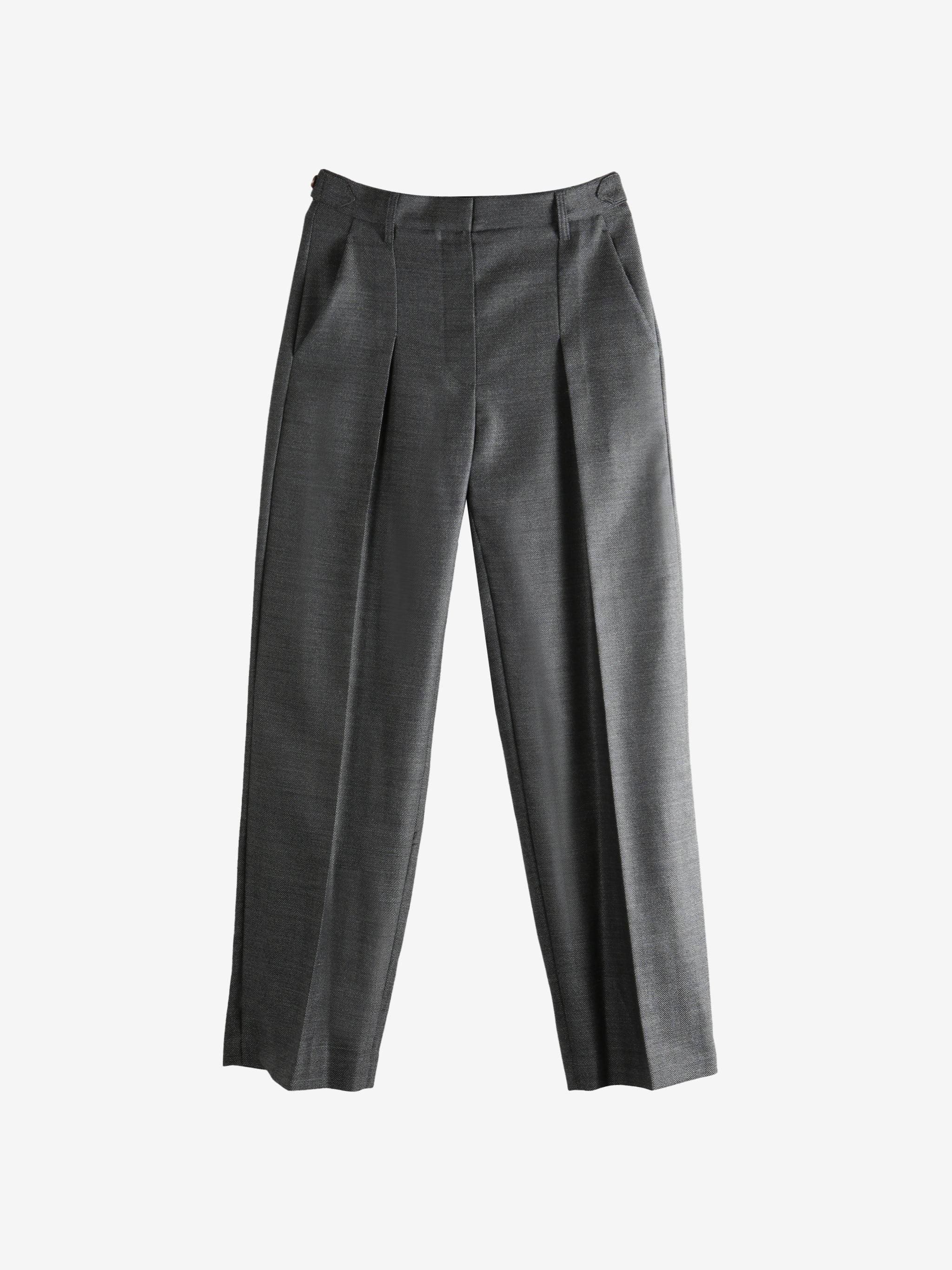 Grey pants,front view