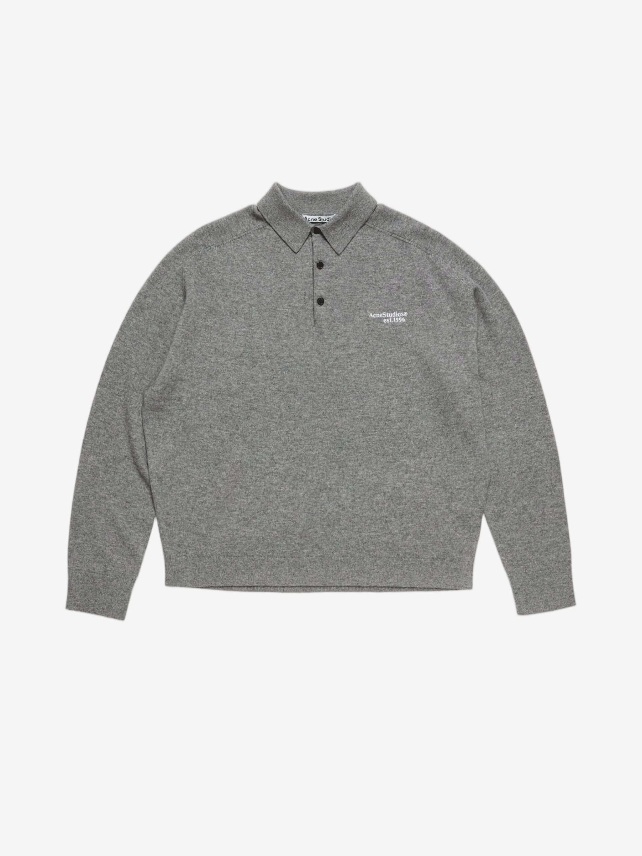 Grey knitwear, front view