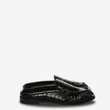 Black sandals, front view