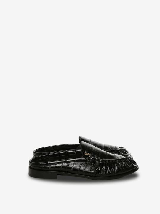 Black sandals, front view