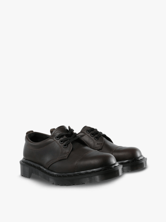 Black shoes, front view