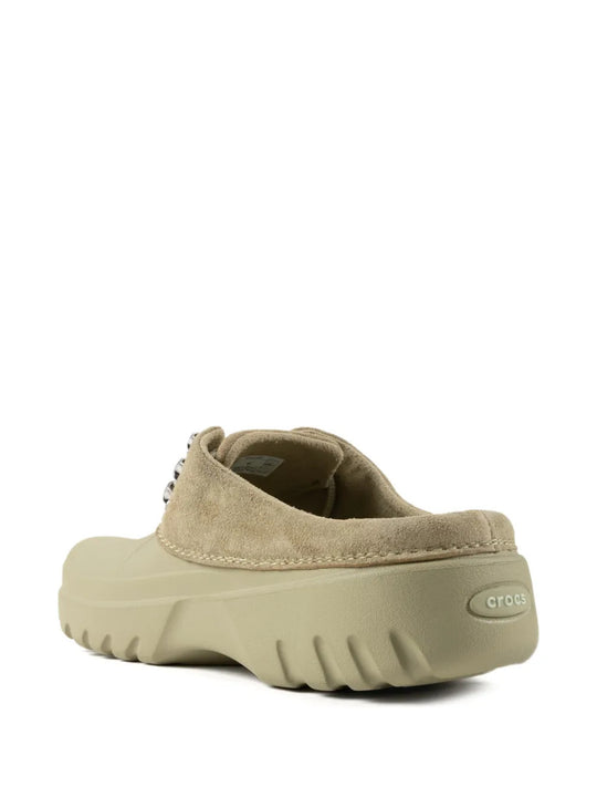 Green shoes, back view