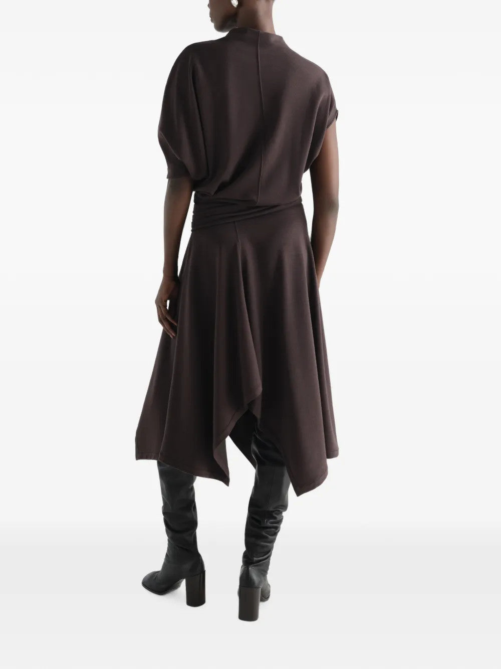 Brown dress, front view