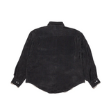 Black shirt, back view