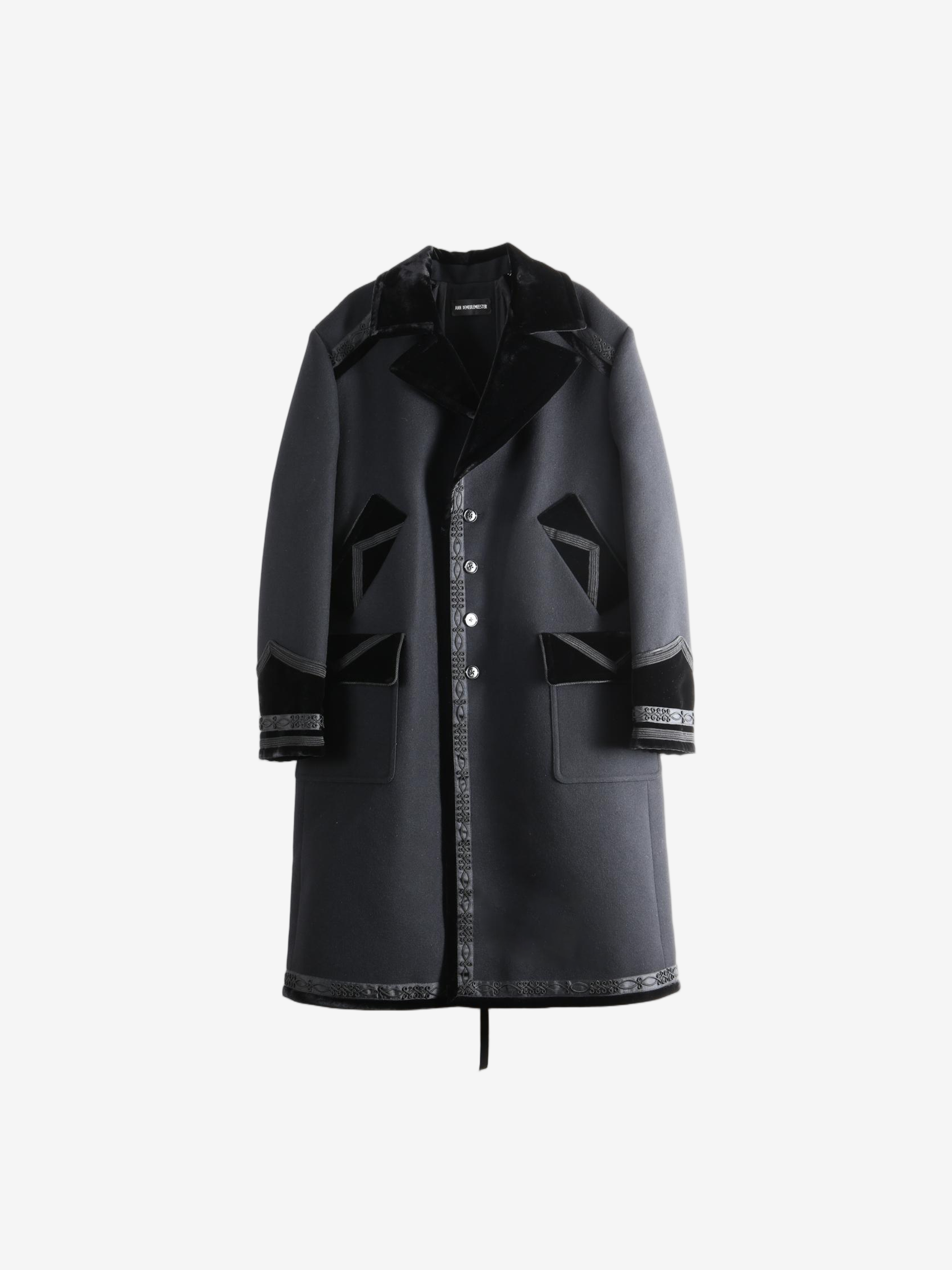 Black jacket, front view