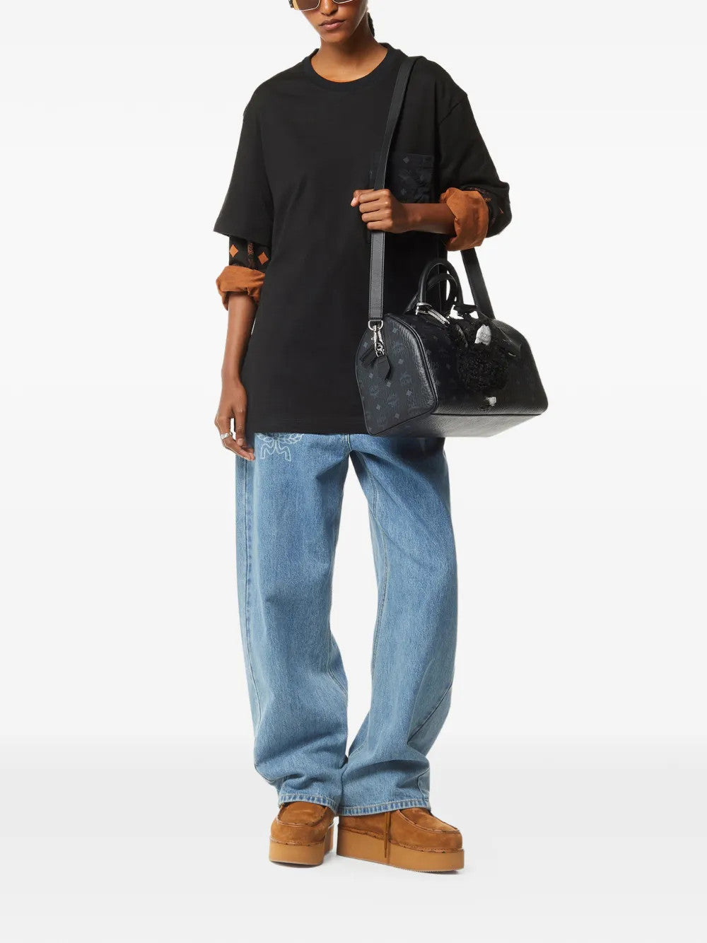 Black bag, full body view