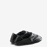 Black shoes, back view