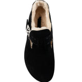 Black shoes, front view
