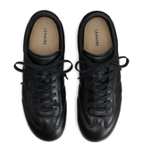 Black sneaker,front view