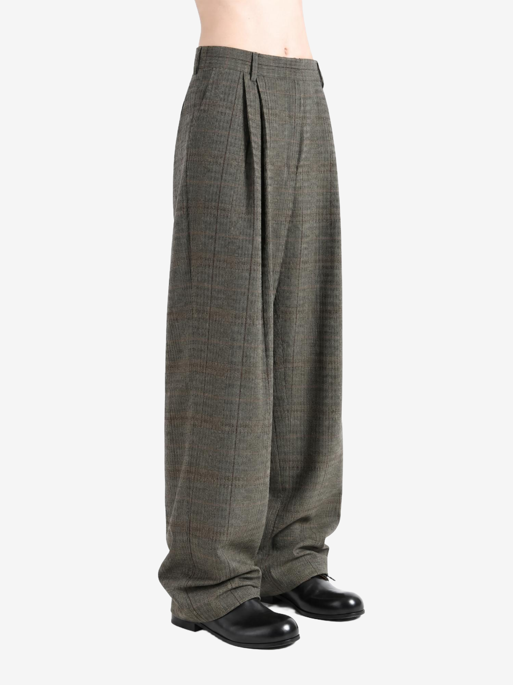 Grey skirt, full body view