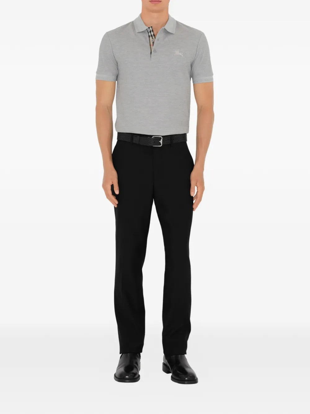 Grey top, full body view