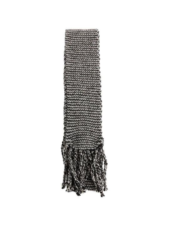 Grey scarf, front view