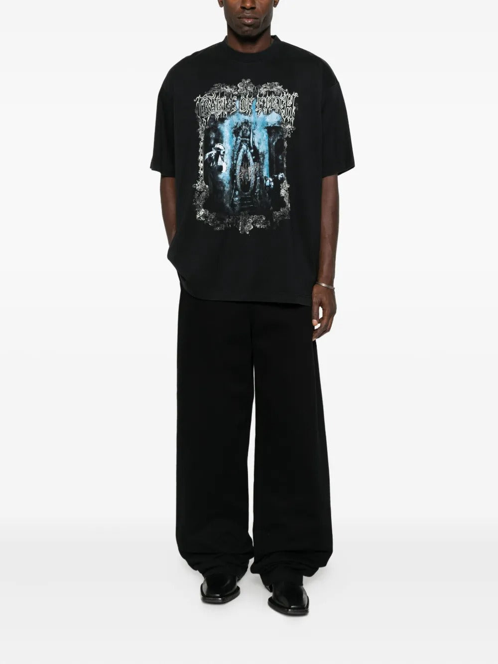 Black t-shirt, full body view