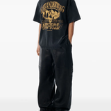 Black t-shirt,full body view