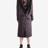 Brown dress，full body view