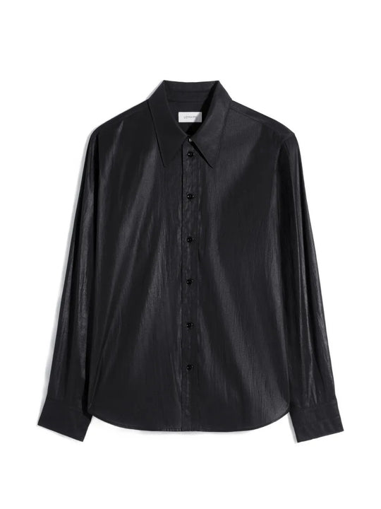 Black shirt, front view