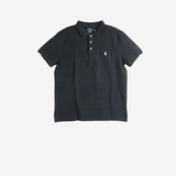 Black shirt, front view
