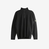 Black shirt, front view