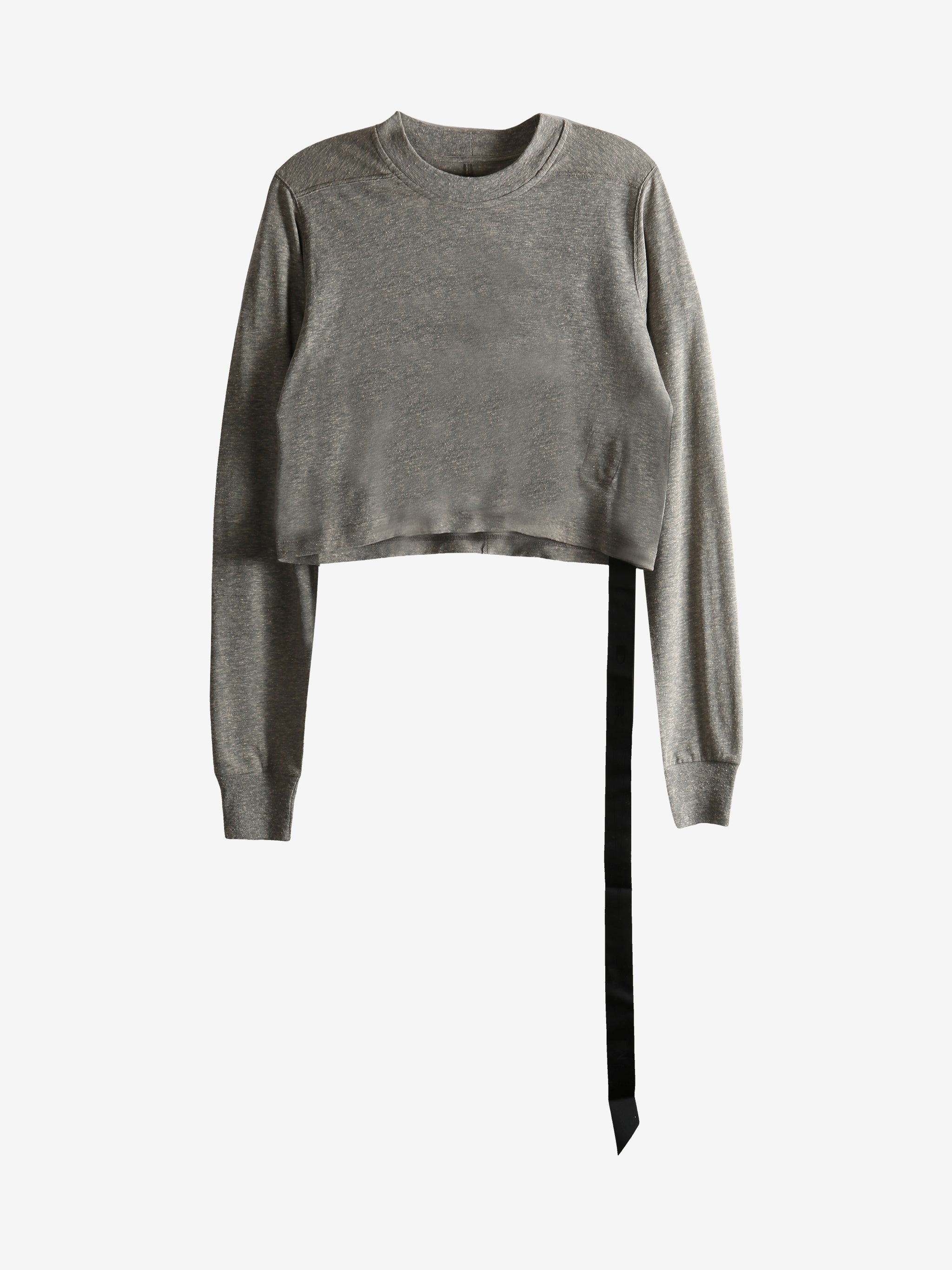 Grey t-shirt, front view