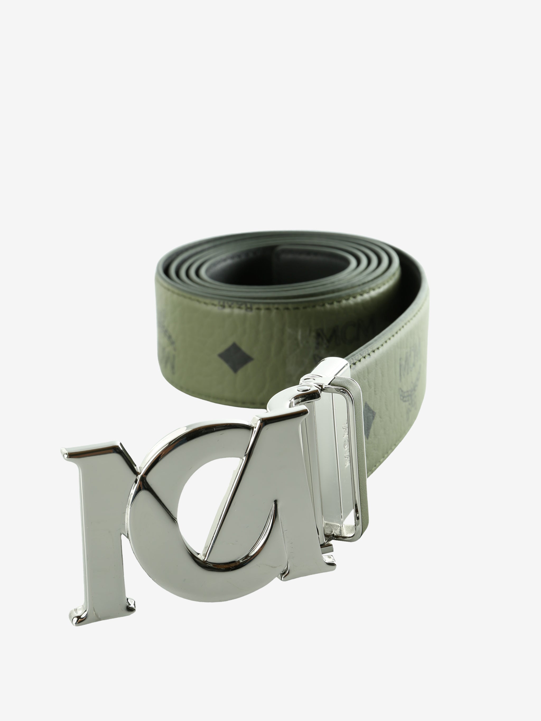 Green belt , front view